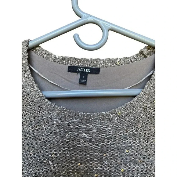 Apt.‎ 9 women’s glittery silver asymmetrical sweater size small - Picture 3 of 3